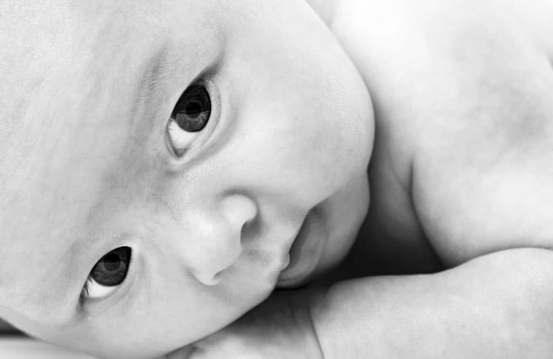 Baby i fotostudie – 2 måneder – del 1