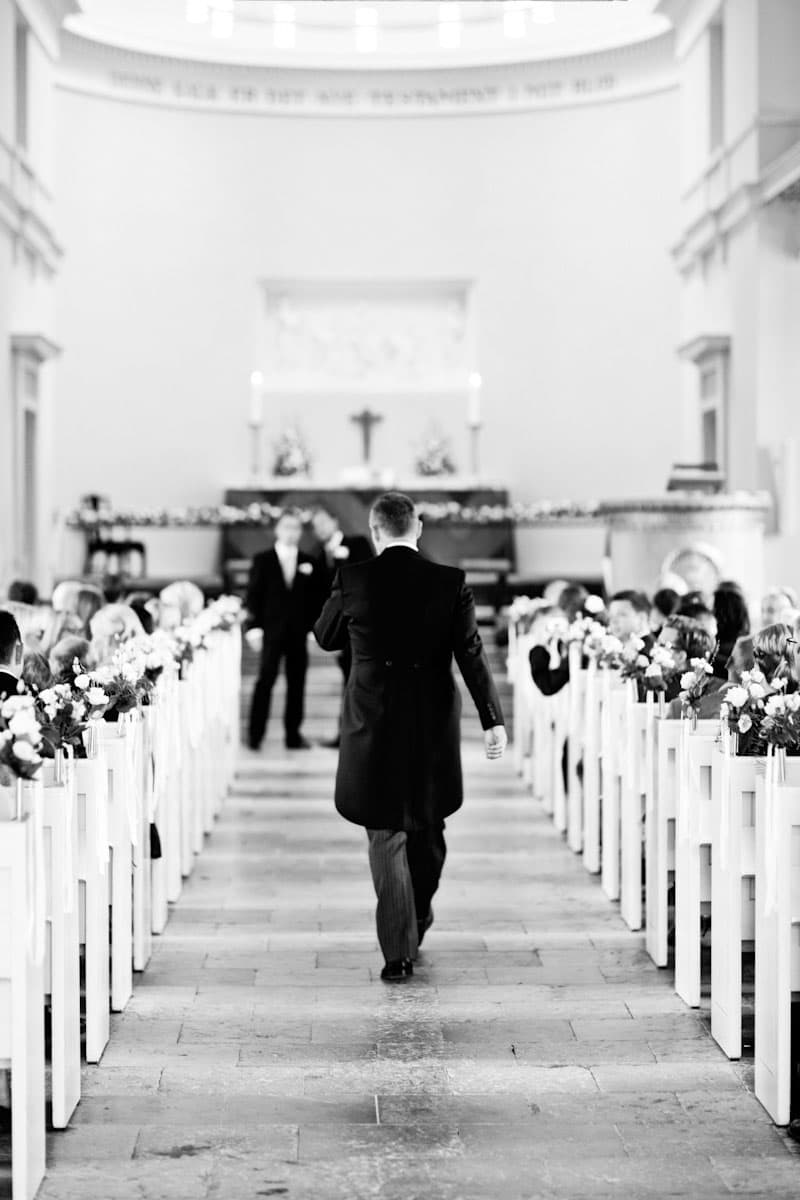 Venter på bruden – Bryllup Hørsholm Kirke